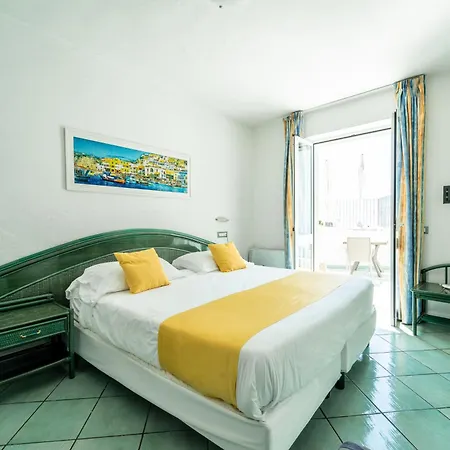 Romantica & Bed & Breakfast