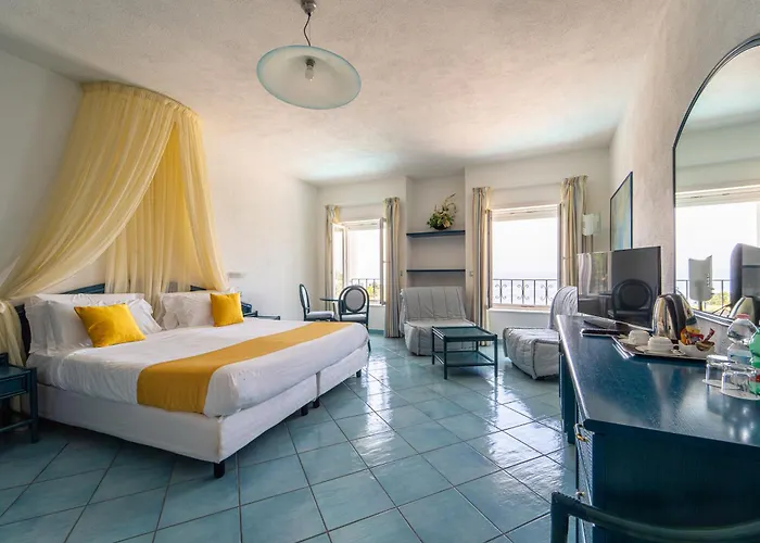 Romantica & Sant'Angelo (Isola d'Ischia)