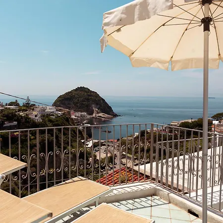 Couette-café Romantica & Sant'Angelo (Isola d'Ischia)